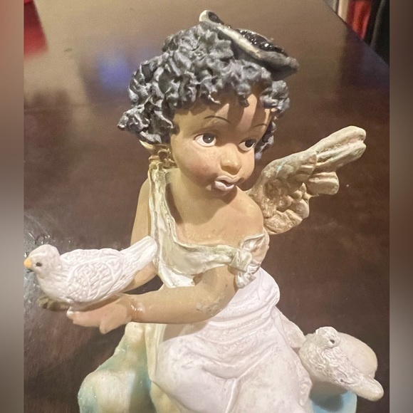 Angel with Dove - Picture 2 of 5